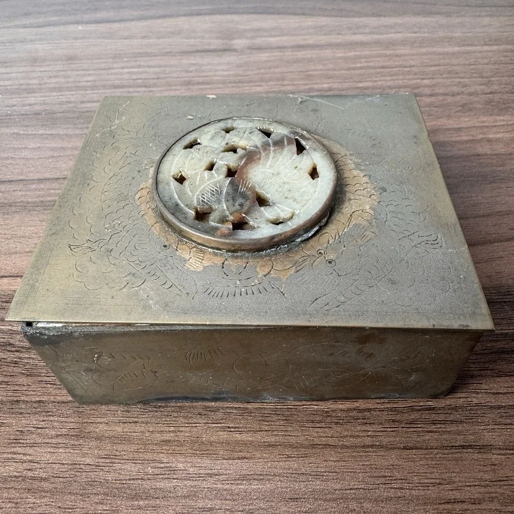 Vintage Chinese Etched Brass Tea Snuff Trinket Box w/Jade Emblem Disc‎ 4x3.25